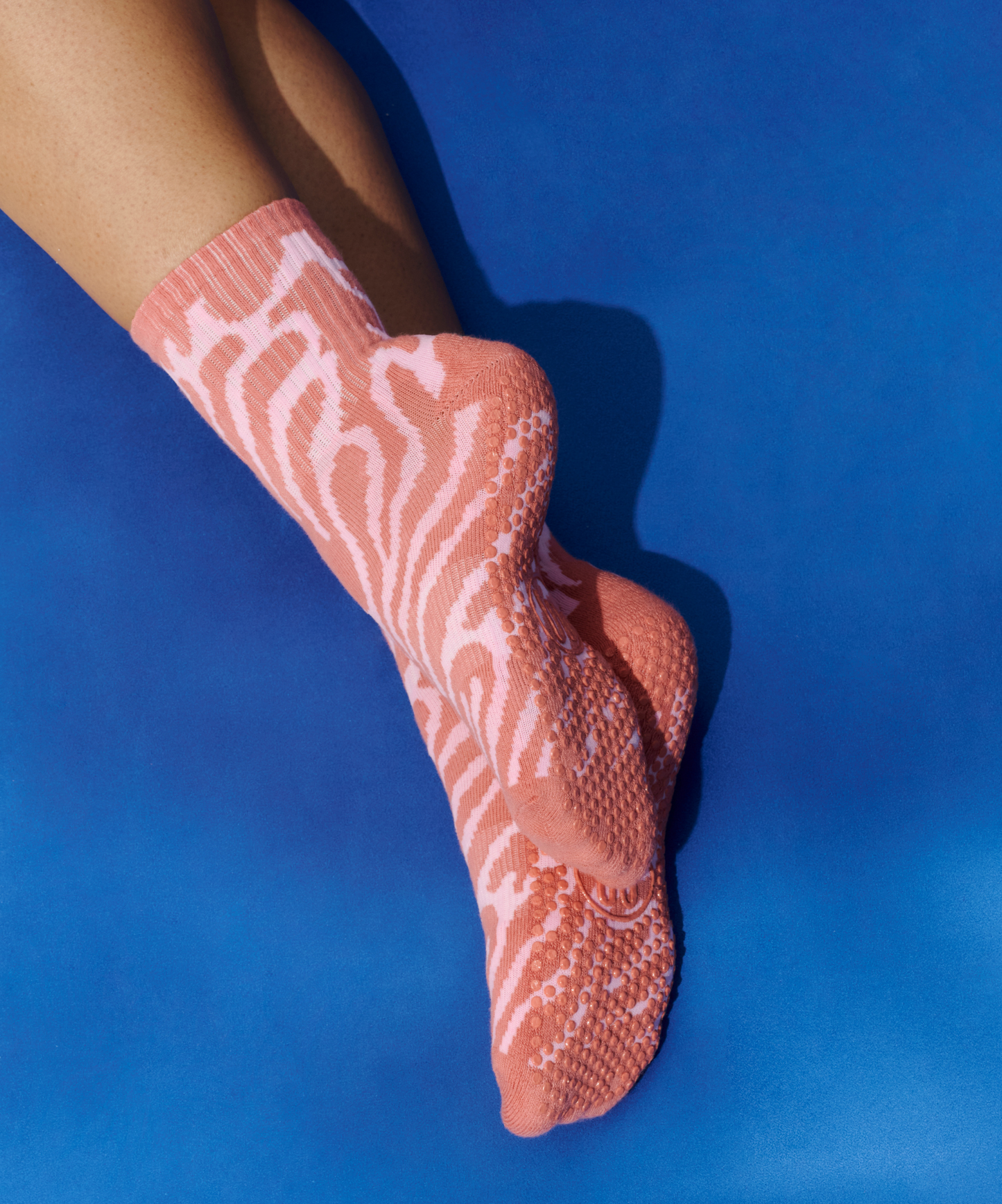 Crew Non Slip Grip Socks - Grapefruit Coral